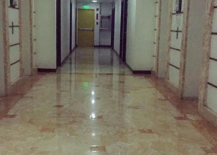 Birch Tower Apartahotel Manila